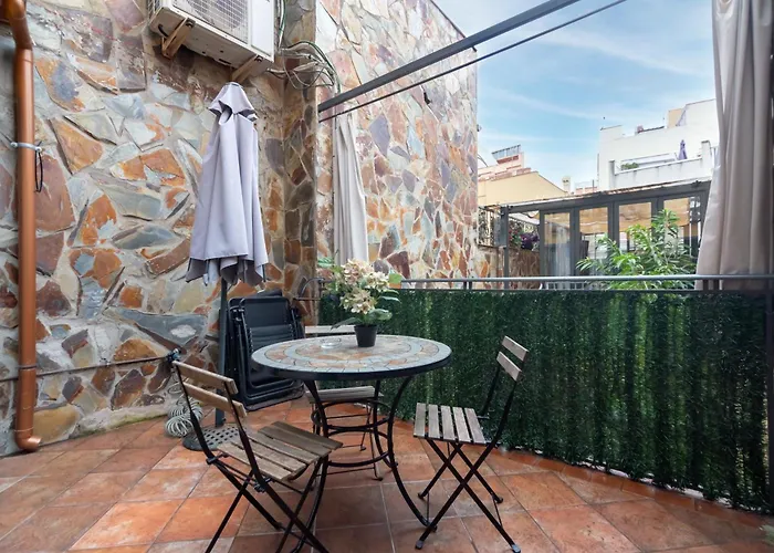 House Πανσιόν 4*