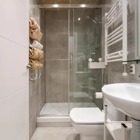 House 4*