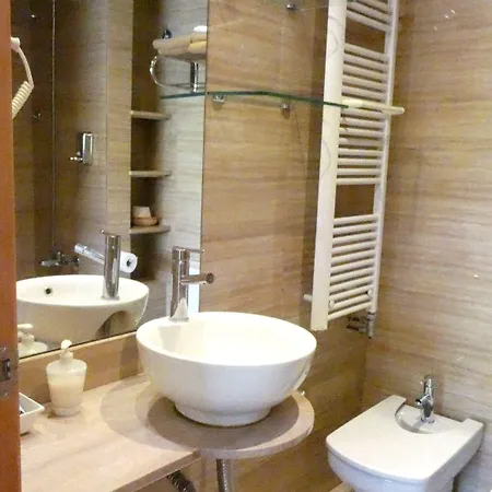 House 4*