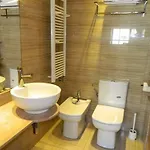 Πανσιόν House 4*