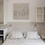 Πανσιόν House 4*